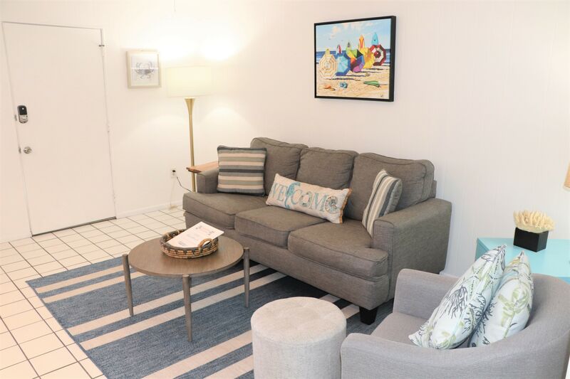 Siesta Beach House #106 Beautiful Updated Unit Siesta Beach House #106 Beautiful Updated Unit