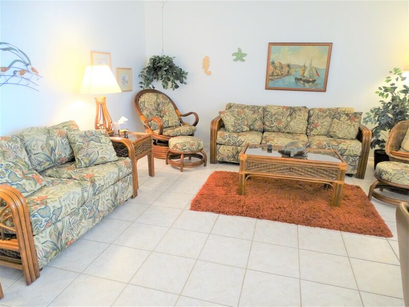 Siesta Beach House #201 Ground Floor, Gulf Side End Unit Siesta Beach House #201 Ground Floor, Gulf Side End Unit