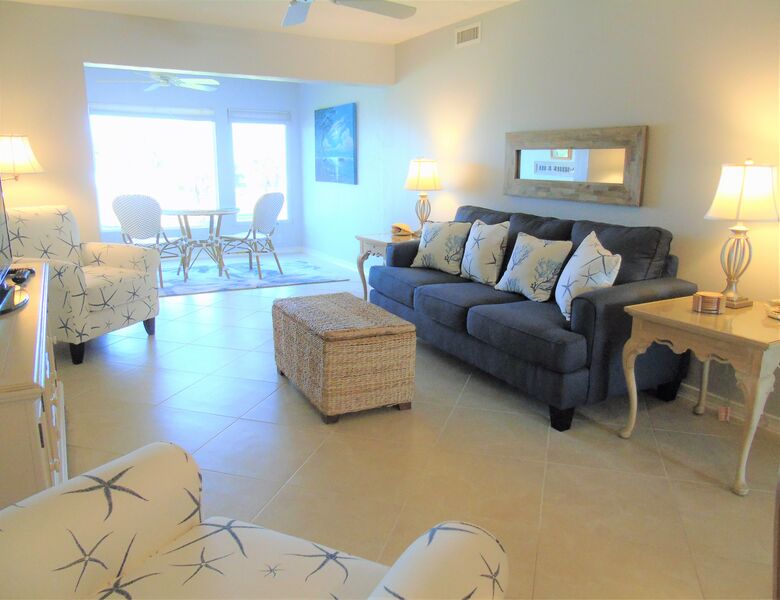 Sunset Royale - 202- Beautiful Views Directly across Siesta Key Sunset Royale - 202- Beautiful Views Directly across Siesta Key