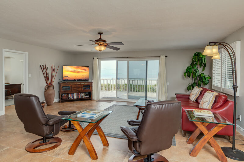 Sunset Royale - 416- Gorgeous 2 Bedroom Penthouse with Panorami Sunset Royale - 416- Gorgeous 2 Bedroom Penthouse with Panorami