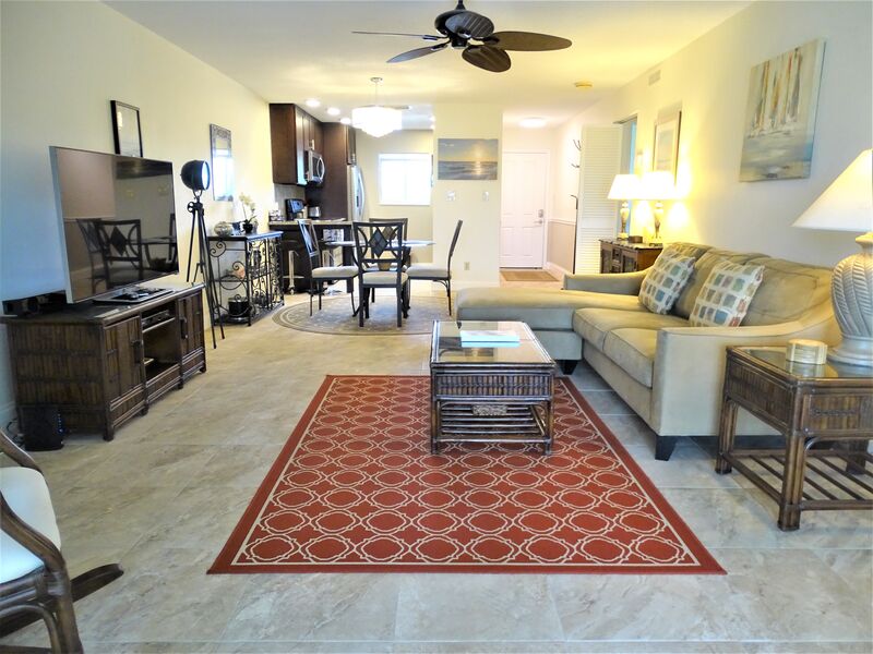 Sunset Royale - 200- Gorgeous Kitchen newly renovated with Sunse Sunset Royale - 200- Gorgeous Kitchen newly renovated with Sunse